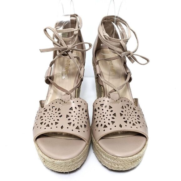 NINE WEST Fedup Laser Cut Ankle Wrap Sandals 8 - Picture 2 of 8